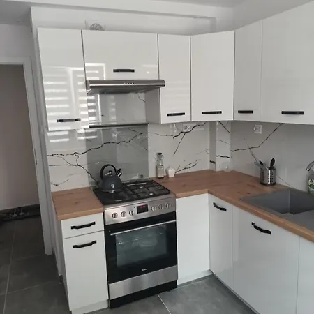 Apartament Mlodziezowa Apartament *
